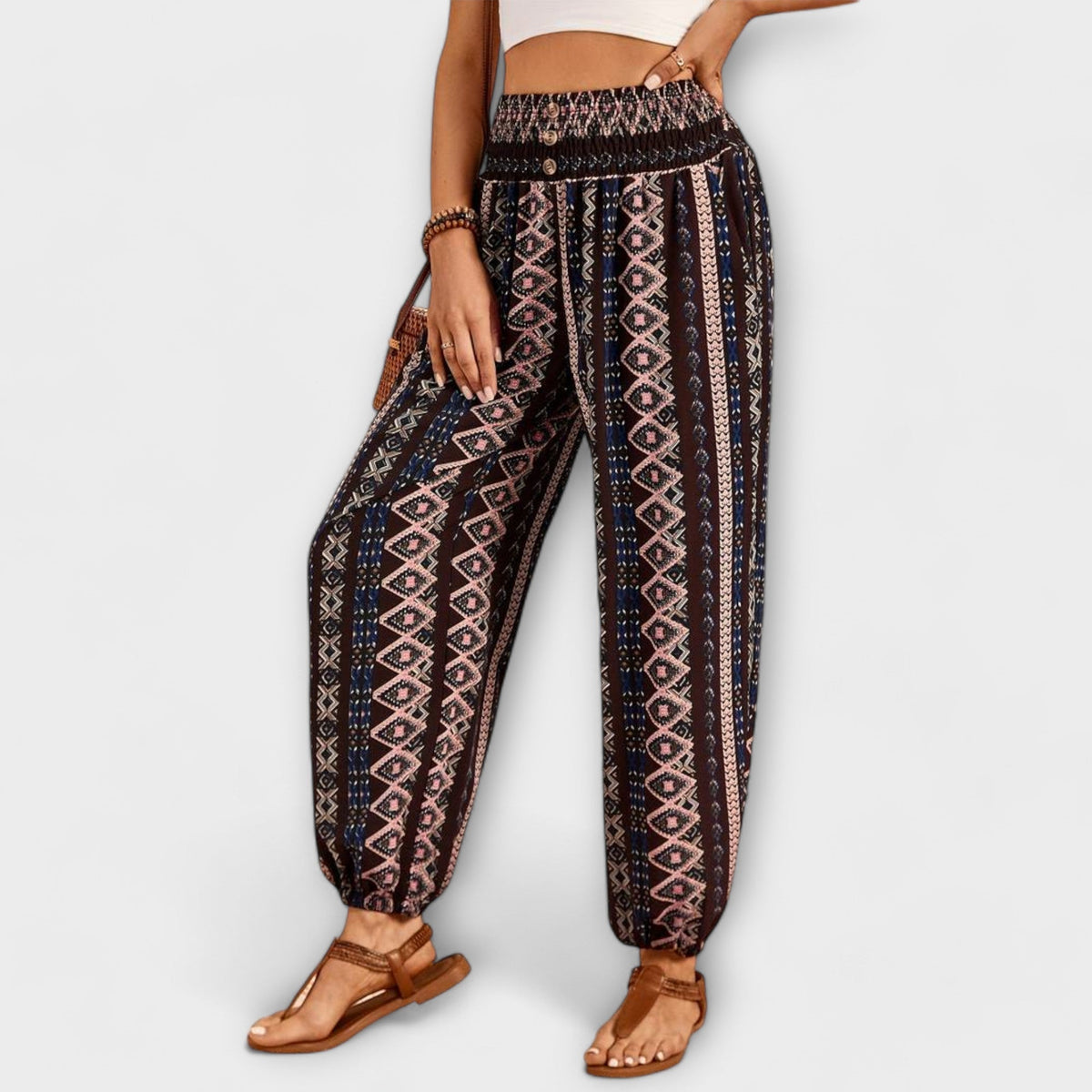 Pantalone s Etnografskim Uzorkom