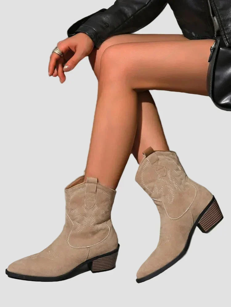 Stylish vezeni western čizmi