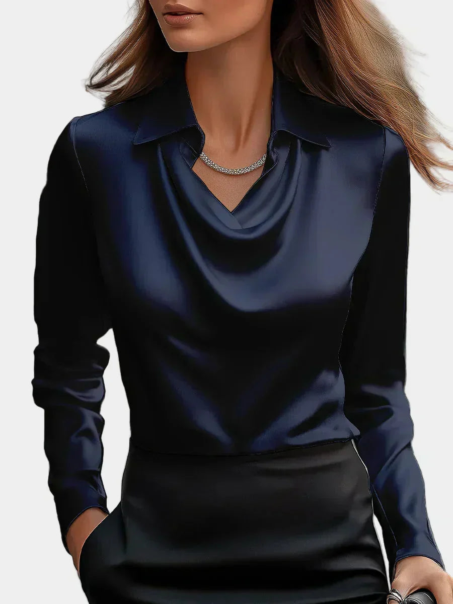 Elegantna Bela Satenska Bluza s Draper Dekolteom