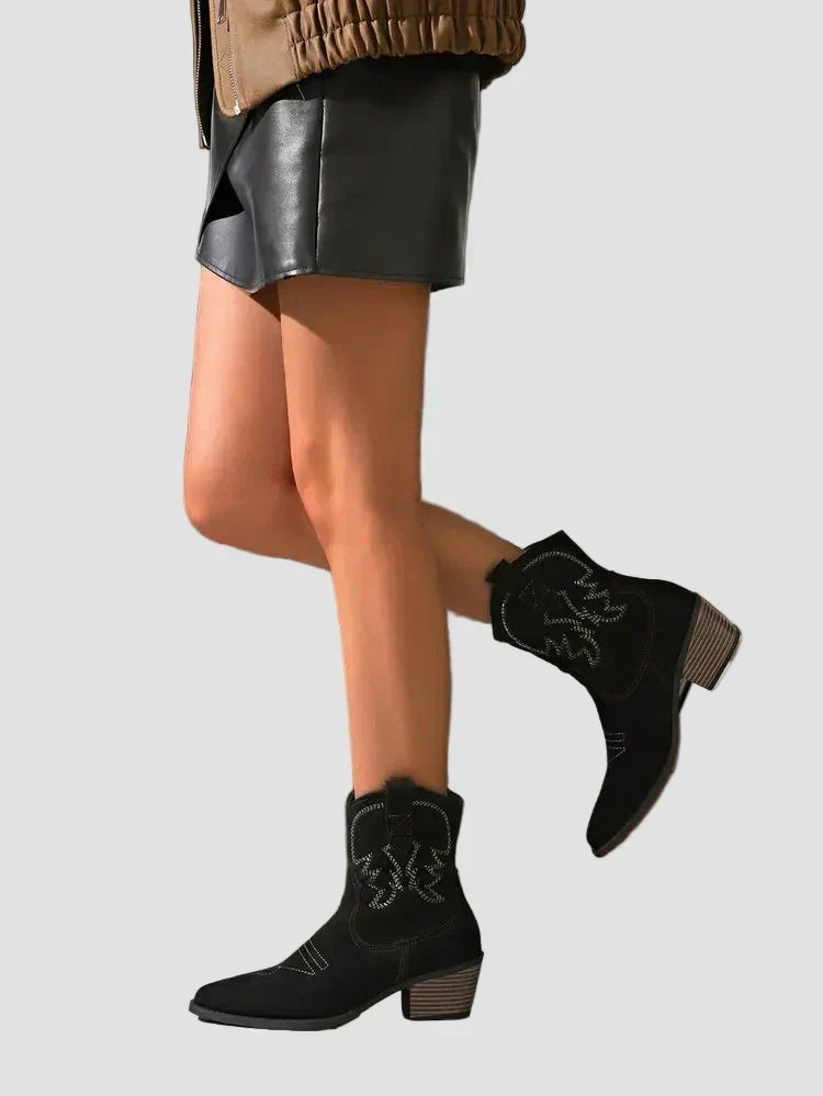 Stylish vezeni western čizmi