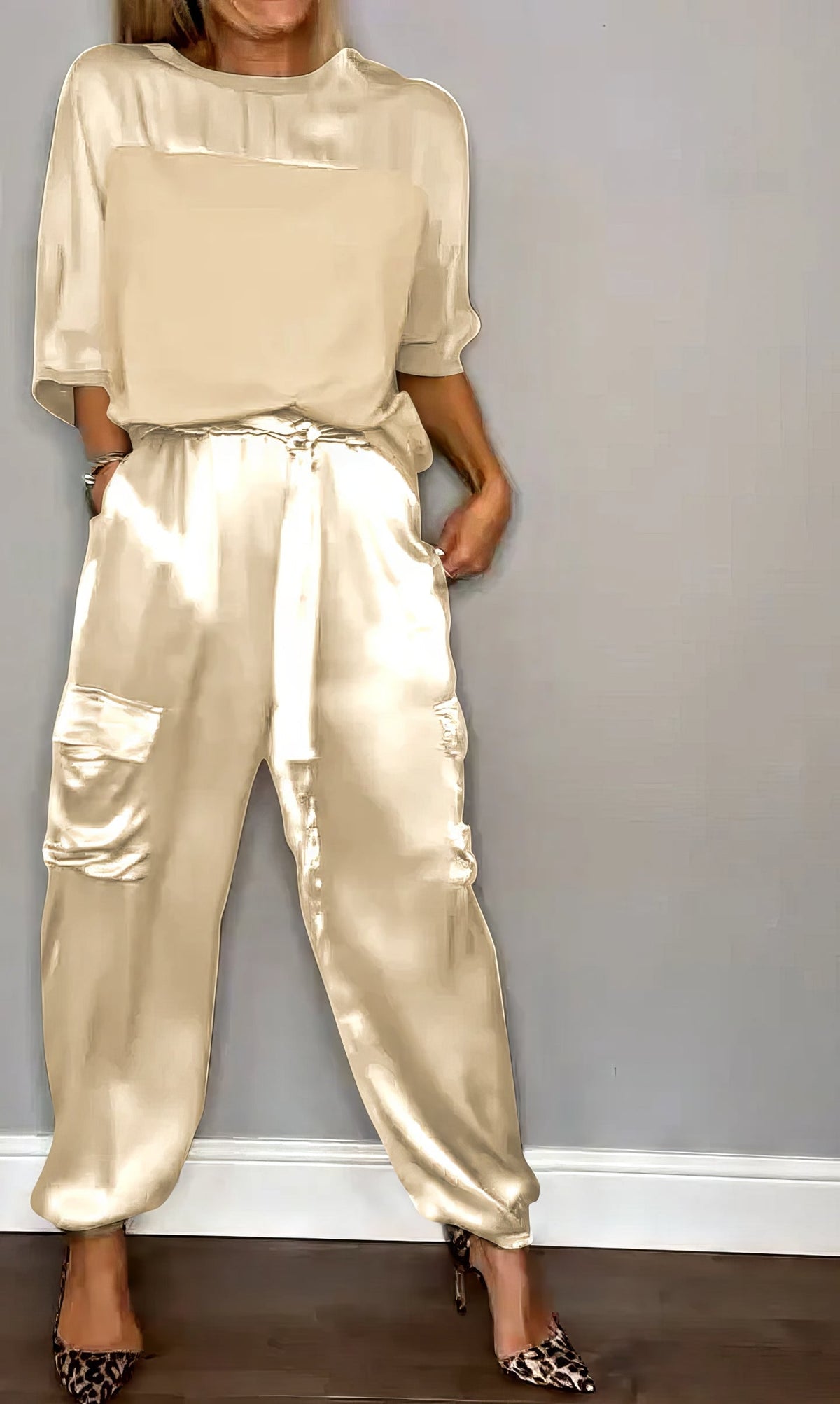 Živana | Kompletna majica od dva dela i cargo pantalone Chic