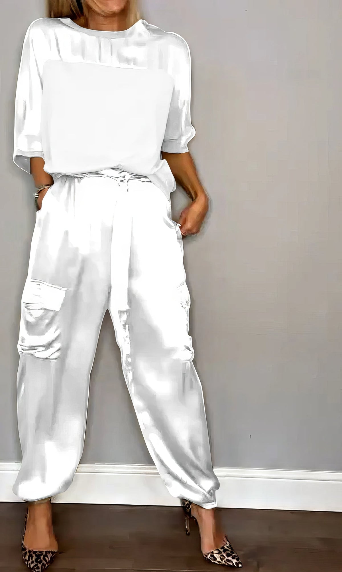 Živana | Kompletna majica od dva dela i cargo pantalone Chic